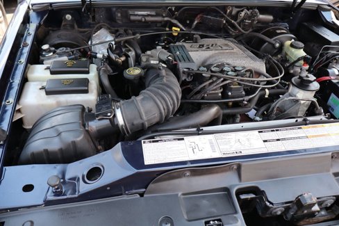 Used 2000 Ford Explorer Eddie Bauer image 35