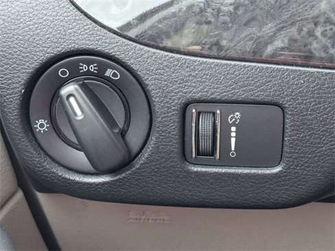 Used 2016 Dodge Grand Caravan SE w/ Quick Order Package 29E SE image 17