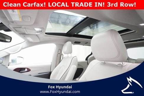 Used 2020 Chrysler Pacifica Limited image 32