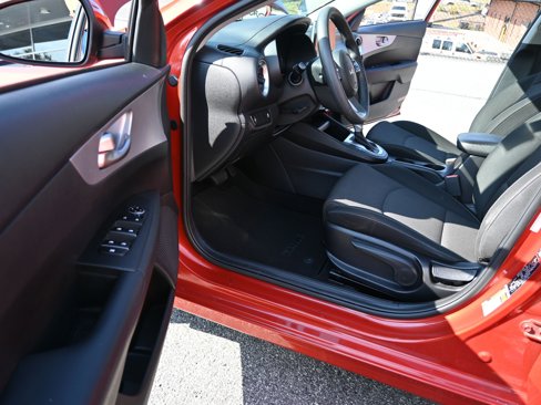 Used 2022 Kia Forte LXS image 20