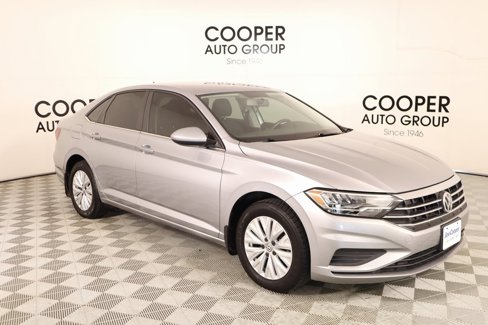 Used 2020 Volkswagen Jetta image 1