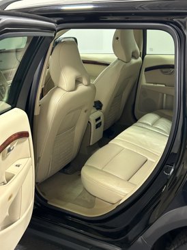 Used 2008 Volvo XC70 3.2 image 9
