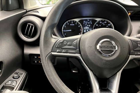 Used 2021 Nissan Kicks S image 21