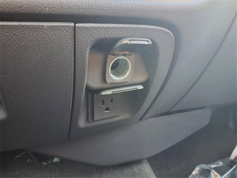 Used 2016 Chevrolet Silverado 1500 LT w/ Texas Edition image 5