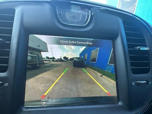 Used 2021 Chrysler 300 S image 16