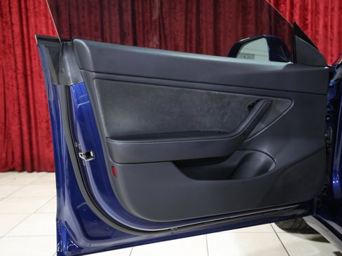 Used 2018 Tesla Model 3 Long Range image 11