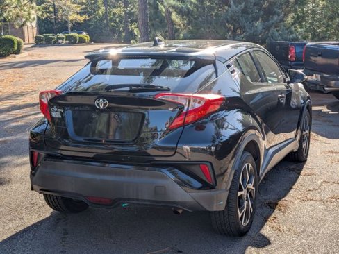 Used 2019 Toyota C-HR Limited image 3