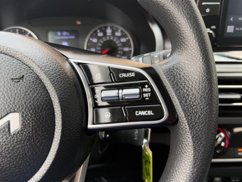 Used 2023 Kia Seltos LX image 26