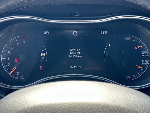 Used 2021 Jeep Grand Cherokee Laredo X image 27