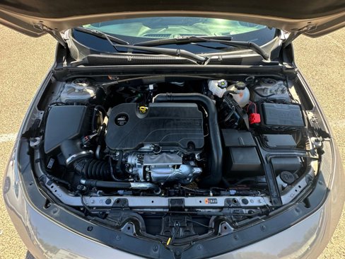 Used 2023 Chevrolet Malibu LT image 32