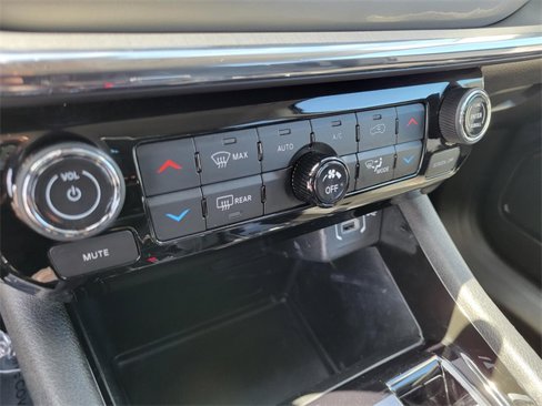 Used 2022 Jeep Compass Limited image 21