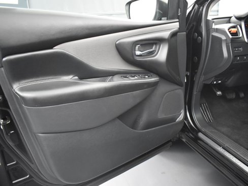Used 2020 Nissan Murano SV image 26