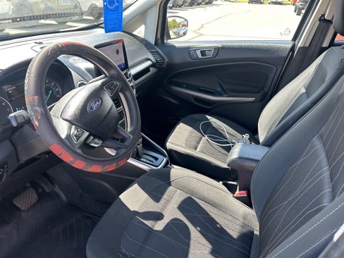 Used 2021 Ford EcoSport SE image 2