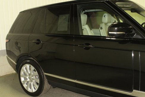 Used 2016 Land Rover Range Rover Supercharged image 9