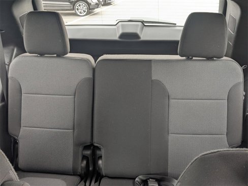 Used 2022 Chevrolet Traverse LT image 29
