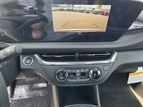 New 2025 Buick Envista Preferred image 9