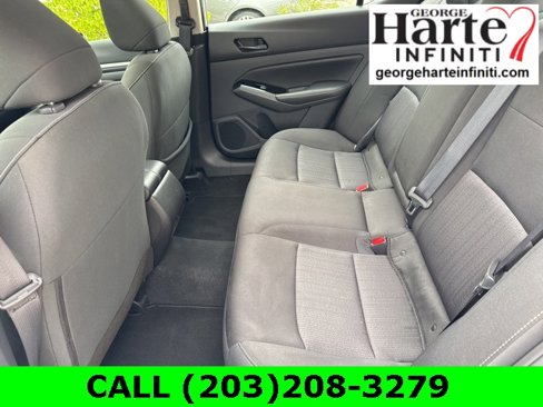 Used 2023 Nissan Altima 2.5 SV w/ SV Premium Package image 11