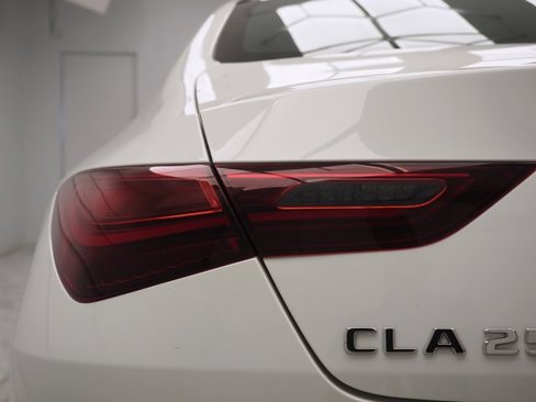 Used 2025 Mercedes-Benz CLA 250 image 12