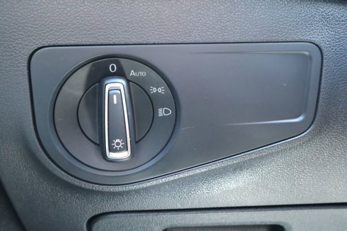Used 2022 Volkswagen Tiguan SE R-Line image 19