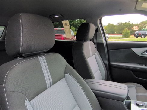 Used 2023 Chevrolet Blazer LT image 34