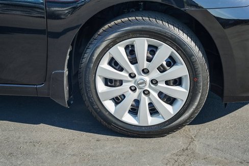 Certified 2016 Nissan Sentra SV w/ Driver's Assist Package image 10