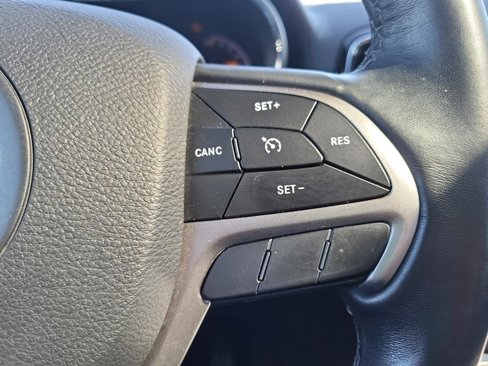 Used 2019 Jeep Grand Cherokee Overland image 21