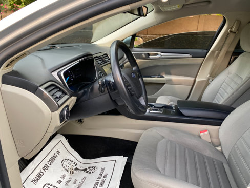 Used 2019 Ford Fusion SE image 31