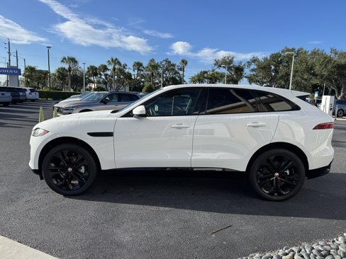 Used 2023 Jaguar F-PACE S image 6