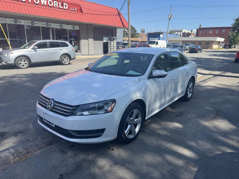 Used 2012 Volkswagen Passat 2.5 SE image 1