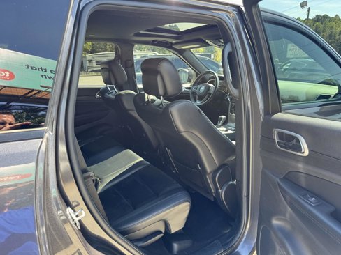 Used 2018 Jeep Grand Cherokee Altitude image 15