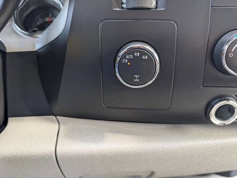 Used 2007 Chevrolet Silverado 1500 LT image 16