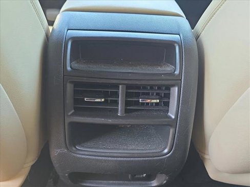 Used 2017 Cadillac XT5 Premium Luxury image 17