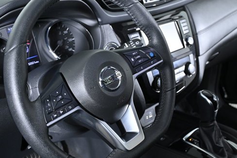Used 2020 Nissan Rogue SL w/ Premium Package image 14