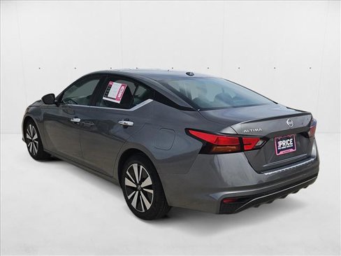 Used 2022 Nissan Altima 2.5 SV image 16