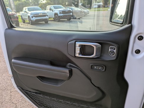 Used 2020 Jeep Wrangler Unlimited Sport image 21