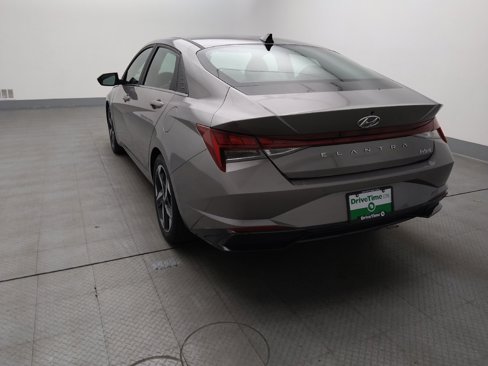 Used 2023 Hyundai Elantra Limited image 6