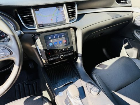 Used 2019 INFINITI QX50 Essential w/ Premium Audio Package image 14