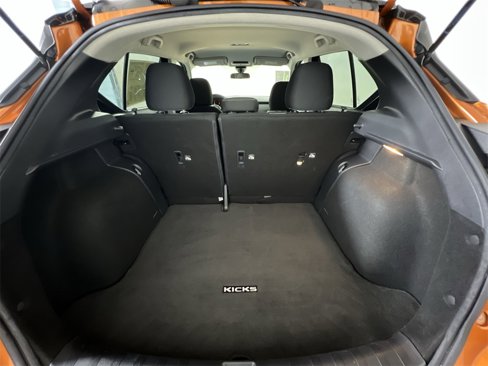 Used 2021 Nissan Kicks SV image 19