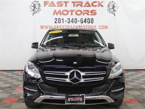 Used 2017 Mercedes-Benz GLE 350 4MATIC image 2