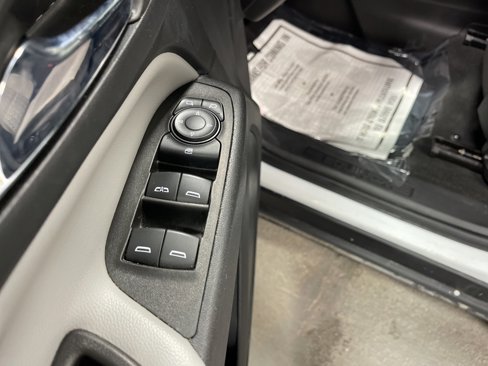 Used 2023 Chevrolet Equinox LT image 20