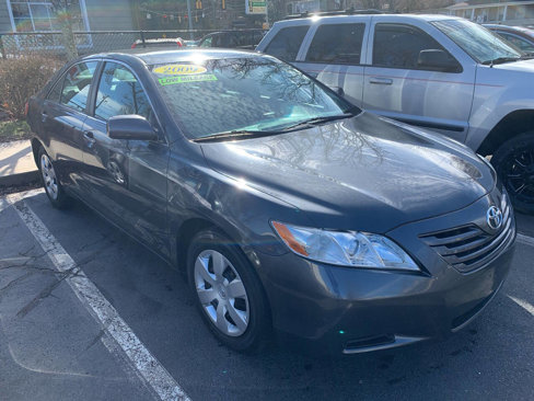 Used 2009 Toyota Camry LE image 1