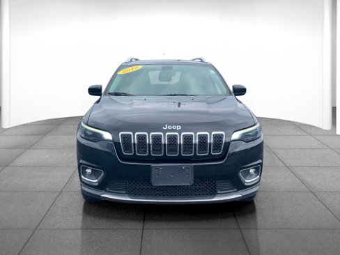 Used 2019 Jeep Cherokee Limited image 2