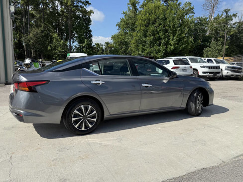 Used 2024 Nissan Altima 2.5 S image 4