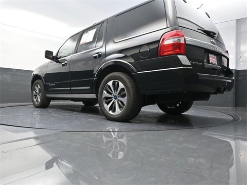 Used 2016 Ford Expedition Platinum image 31