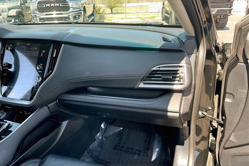 Used 2022 Subaru Outback Limited image 23