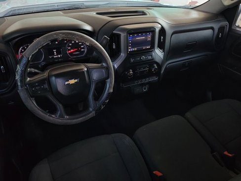 Used 2020 Chevrolet Silverado 1500 Custom w/ Custom Value Package image 9