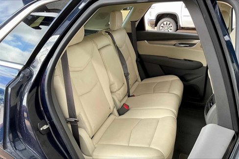 Used 2017 Cadillac XT5 Luxury w/ Driver Awareness Package image 19
