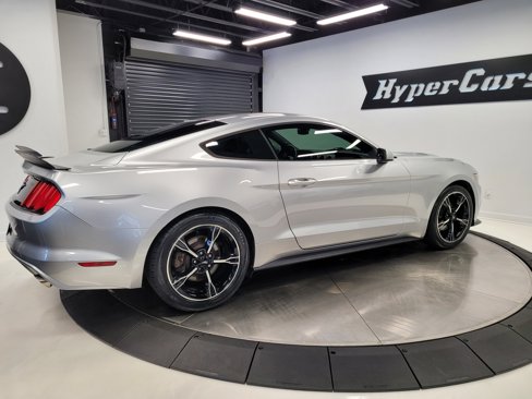Used 2015 Ford Mustang Coupe image 14