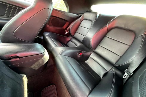 Used 2016 Ford Mustang Premium image 16