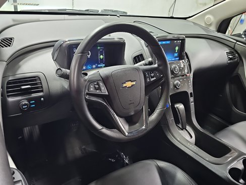 Used 2013 Chevrolet Volt Premium w/ Premium Trim Package image 16